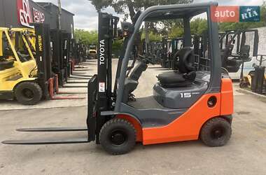 Вилочный погрузчик Toyota 02-8FGF15 2008 в Киеве