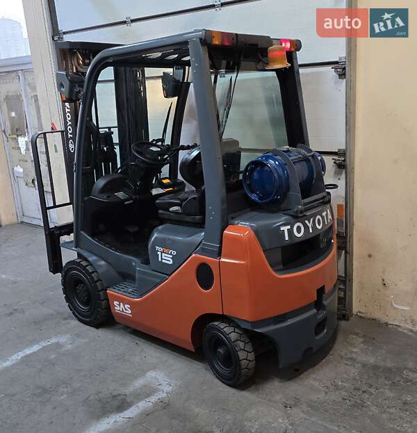 Вилочный погрузчик Toyota 02-8FGF15 2019 в Киеве