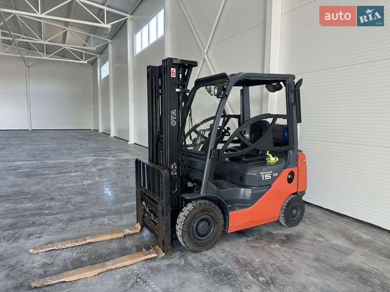 Вилочный погрузчик Toyota 02-8FGF15 2009 в Львове