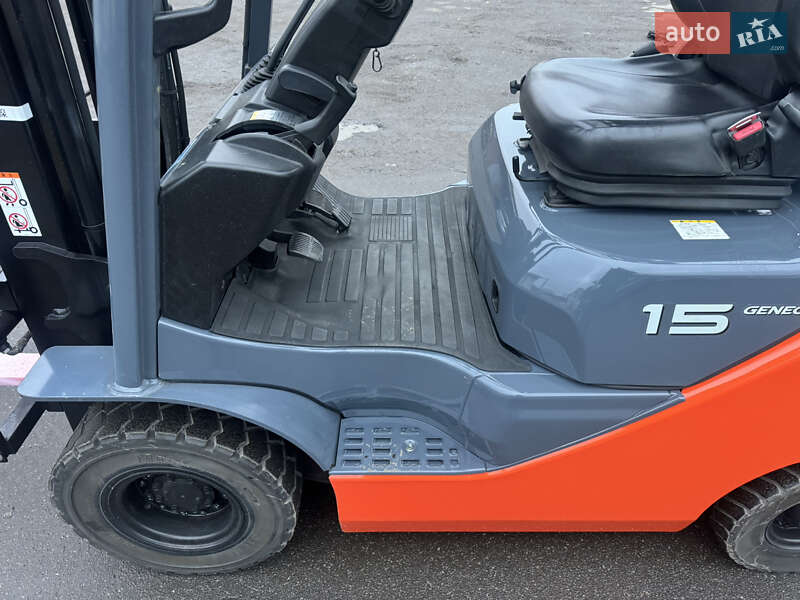 Вилочний навантажувач Toyota 02-8FGF15 2019 в Вінниці