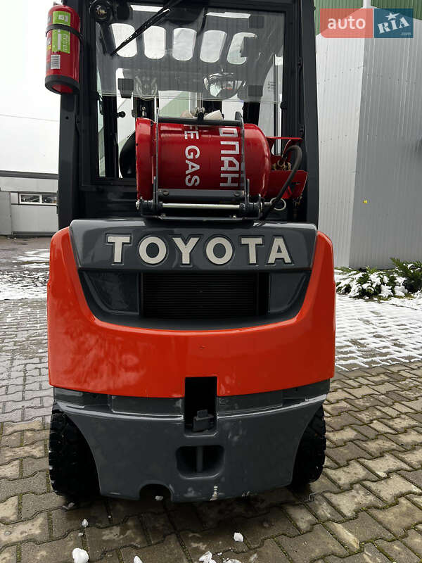 Вилочний навантажувач Toyota 02-8FGF15 2018 в Києві