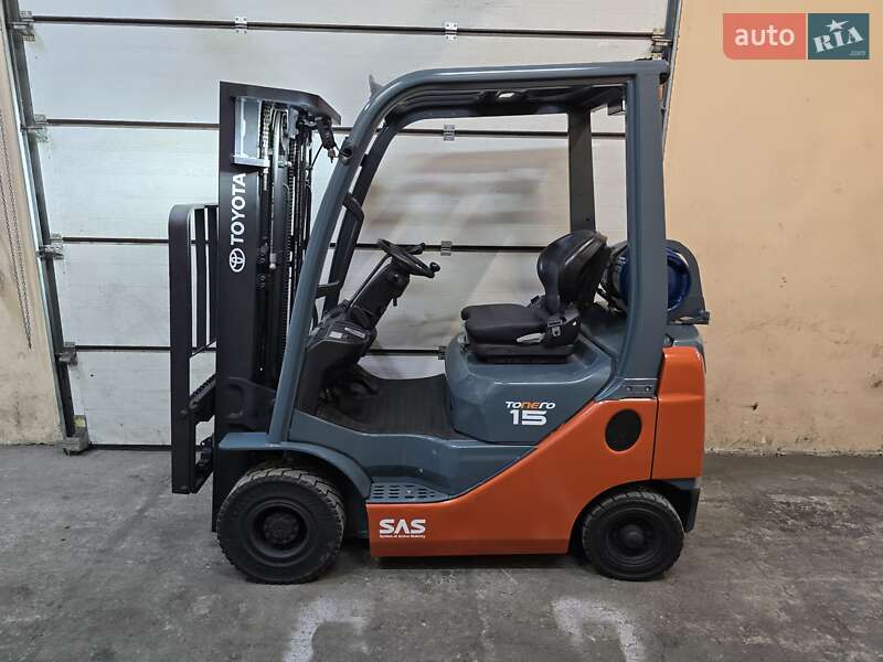 Вилочний навантажувач Toyota 02-8FGF15 2012 в Києві