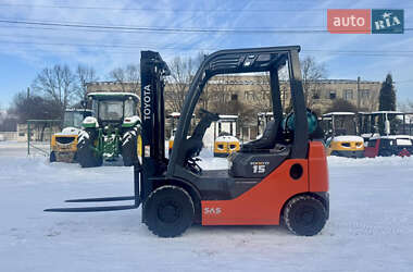 Вилочный погрузчик Toyota 02-8FGF15 2009 в Радомышле