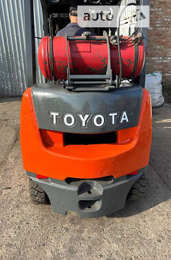 Подъемник телескопический Toyota 02-8FGF20 2008 в Кривом Роге