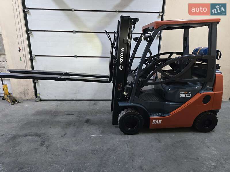 Toyota 02-8FGF20 2017