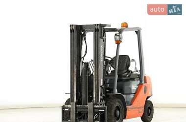 Вилочний навантажувач Toyota 02-8FGF20 2012 в Львові