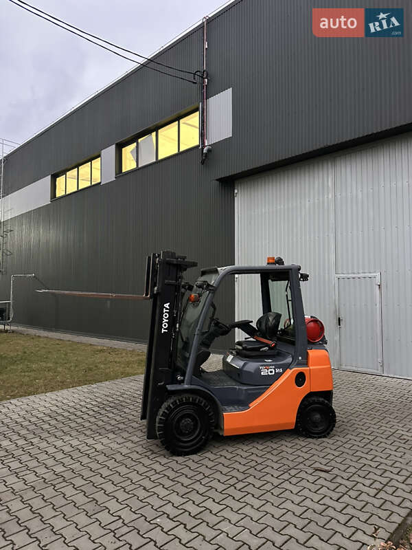 Вилочний навантажувач Toyota 02-8FGF20 2017 в Луцьку