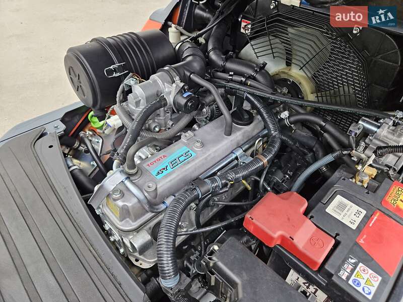 Вилочный погрузчик Toyota 02-8FGF25 2016 в Киеве фото 13 Вилочный погрузчик Toyota 02-8FGF25 2016 в Киеве