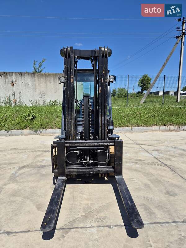 Вилочный погрузчик Toyota 02-8FGF30 2008 в Пустомытах