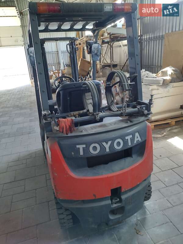 Вилочный погрузчик Toyota 32-8FG15 2007 в Львове фото 9 Вилочный погрузчик Toyota 32-8FG15 2007 в Львове