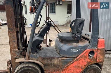 Вилочный погрузчик Toyota 32-8FG15 2016 в Киеве