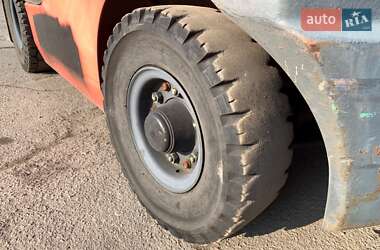 Вилочный погрузчик Toyota 32-8FG18 2016 в 