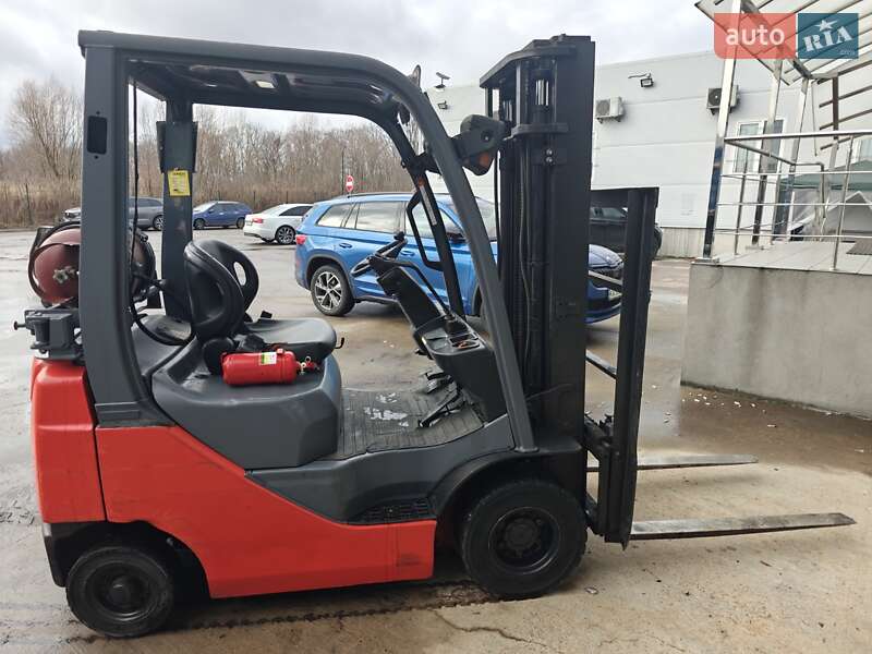 Вилочный погрузчик Toyota 32-8FG18 2010 в Киеве