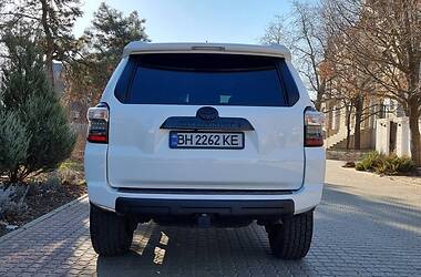 Позашляховик / Кросовер Toyota 4Runner 2019 в Одесі