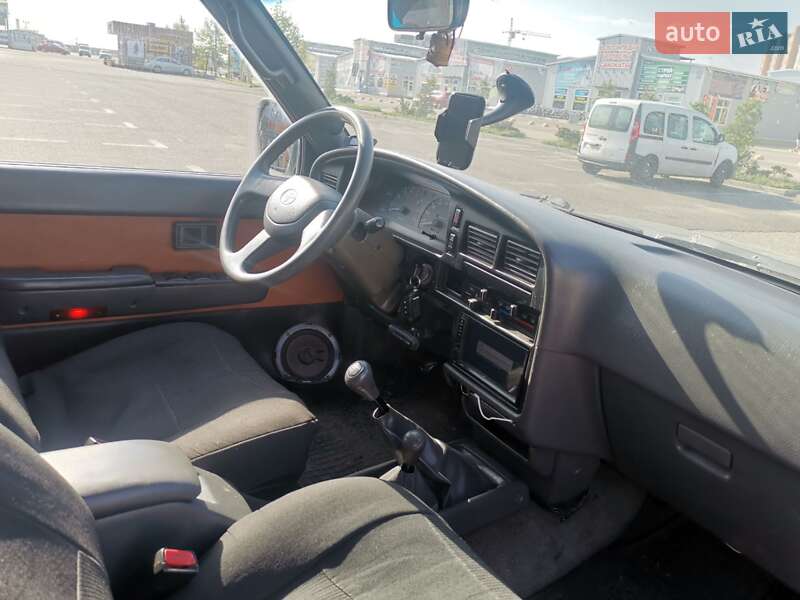 Позашляховик / Кросовер Toyota 4Runner 1995 в Одесі