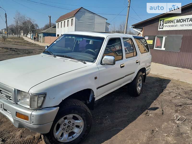 Внедорожник / Кроссовер Toyota 4Runner 1990 в Путивле