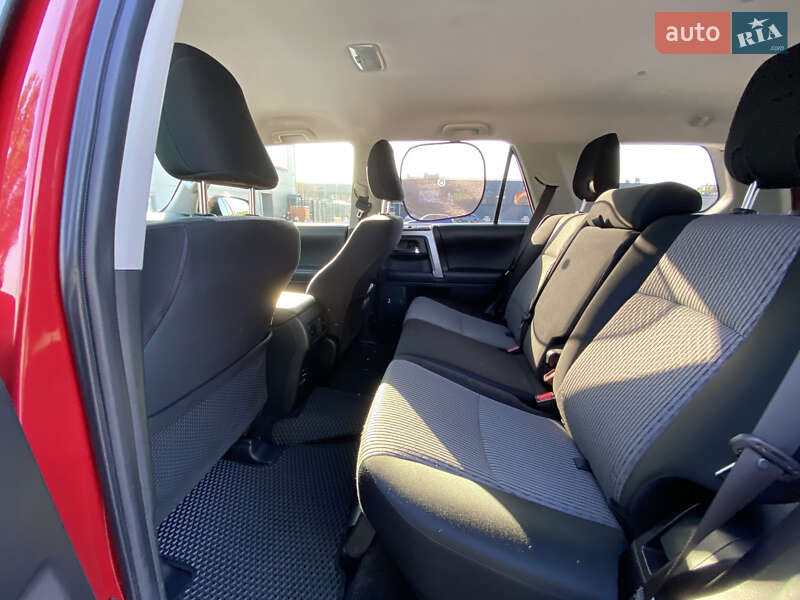 Внедорожник / Кроссовер Toyota 4Runner 2017 в Киеве