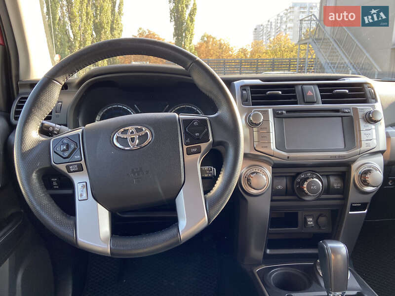 Внедорожник / Кроссовер Toyota 4Runner 2017 в Киеве