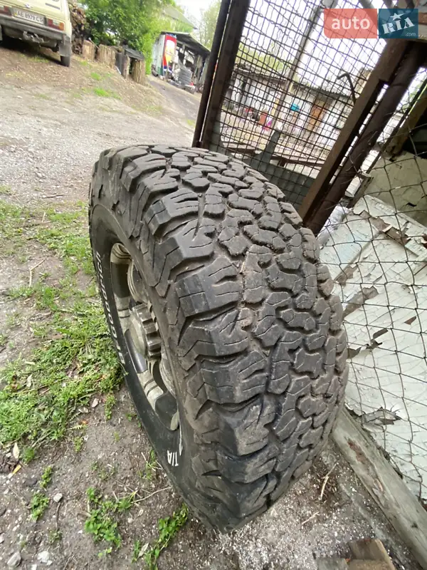 Позашляховик / Кросовер Toyota 4Runner 1992 в 