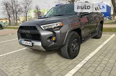 Позашляховик / Кросовер Toyota 4Runner 2019 в Хмельницькому