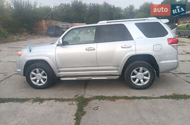 Внедорожник / Кроссовер Toyota 4Runner 2011 в Запорожье