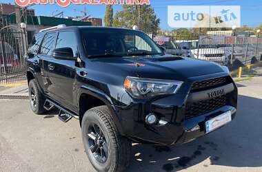 Позашляховик / Кросовер Toyota 4Runner 2014 в Одесі