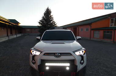 Внедорожник / Кроссовер Toyota 4Runner 2019 в Дунаевцах