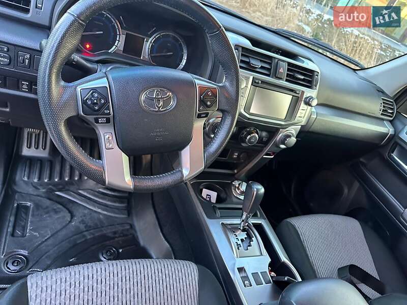 Позашляховик / Кросовер Toyota 4Runner 2019 в Ярмолинцях