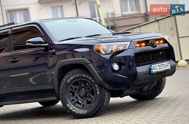 Внедорожник / Кроссовер Toyota 4Runner 2017 в Ужгороде