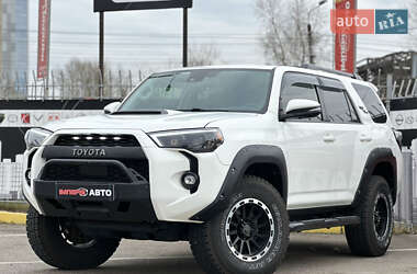 Позашляховик / Кросовер Toyota 4Runner 2019 в Києві