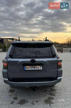Внедорожник / Кроссовер Toyota 4Runner 2018 в 