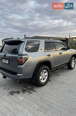 Внедорожник / Кроссовер Toyota 4Runner 2018 в 