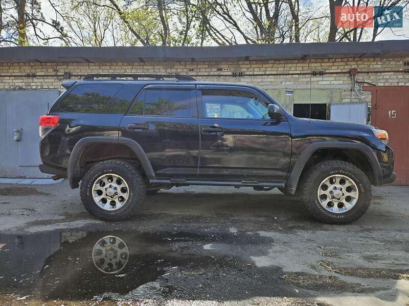 Внедорожник / Кроссовер Toyota 4Runner 2011 в Киеве фото 6 Внедорожник / Кроссовер Toyota 4Runner 2011 в Киеве