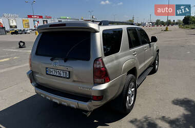 Позашляховик / Кросовер Toyota 4Runner 2004 в 