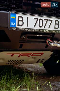 Внедорожник / Кроссовер Toyota 4Runner 2017 в 