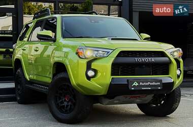 Внедорожник / Кроссовер Toyota 4Runner 2021 в Киеве