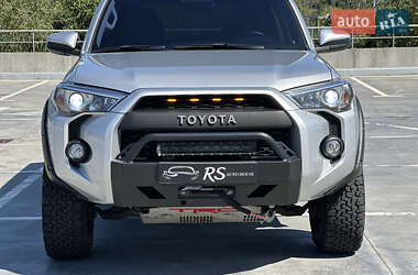 Позашляховик / Кросовер Toyota 4Runner 2018 в Києві