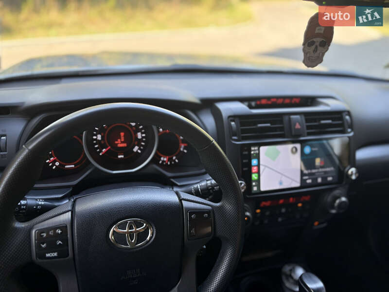 Внедорожник / Кроссовер Toyota 4Runner 2011 в Чернигове