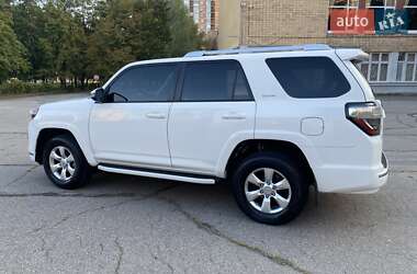 Внедорожник / Кроссовер Toyota 4Runner 2017 в 