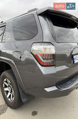 Внедорожник / Кроссовер Toyota 4Runner 2020 в 