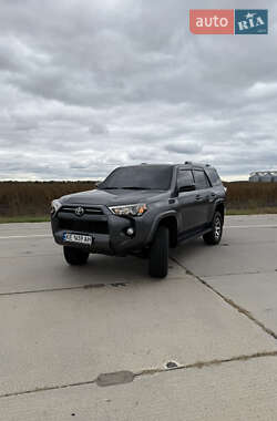 Внедорожник / Кроссовер Toyota 4Runner 2020 в 