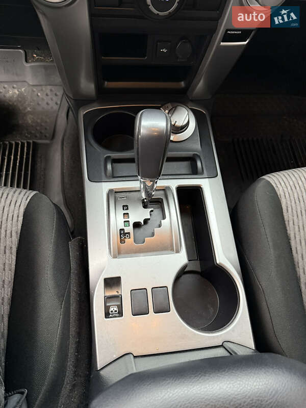 Внедорожник / Кроссовер Toyota 4Runner 2020 в Киеве