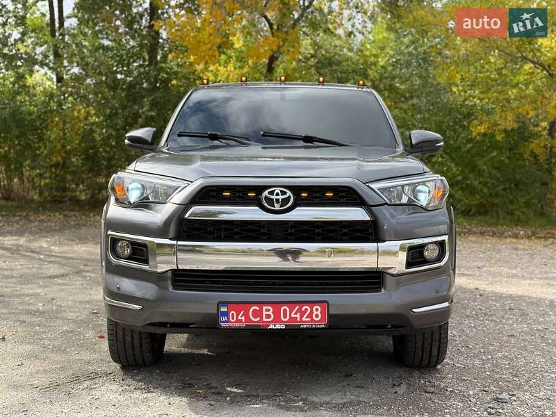 Позашляховик / Кросовер Toyota 4Runner 2014 в Кривому Розі