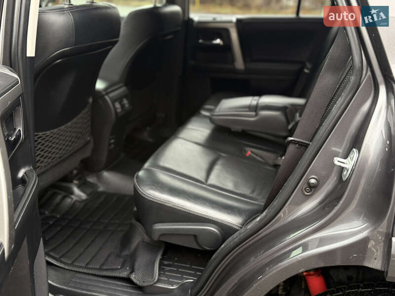 Внедорожник / Кроссовер Toyota 4Runner 2014 в Виннице