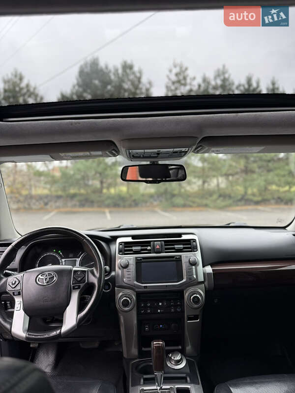 Внедорожник / Кроссовер Toyota 4Runner 2014 в Виннице