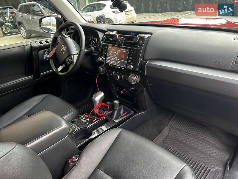 Внедорожник / Кроссовер Toyota 4Runner 2020 в Черновцах