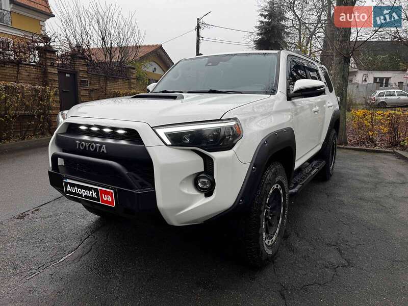 Внедорожник / Кроссовер Toyota 4Runner 2019 в Киеве