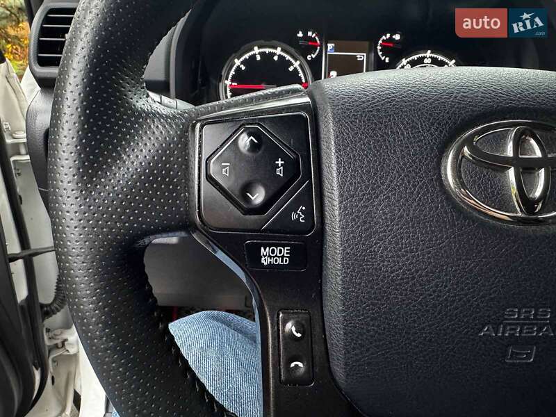 Внедорожник / Кроссовер Toyota 4Runner 2019 в Киеве