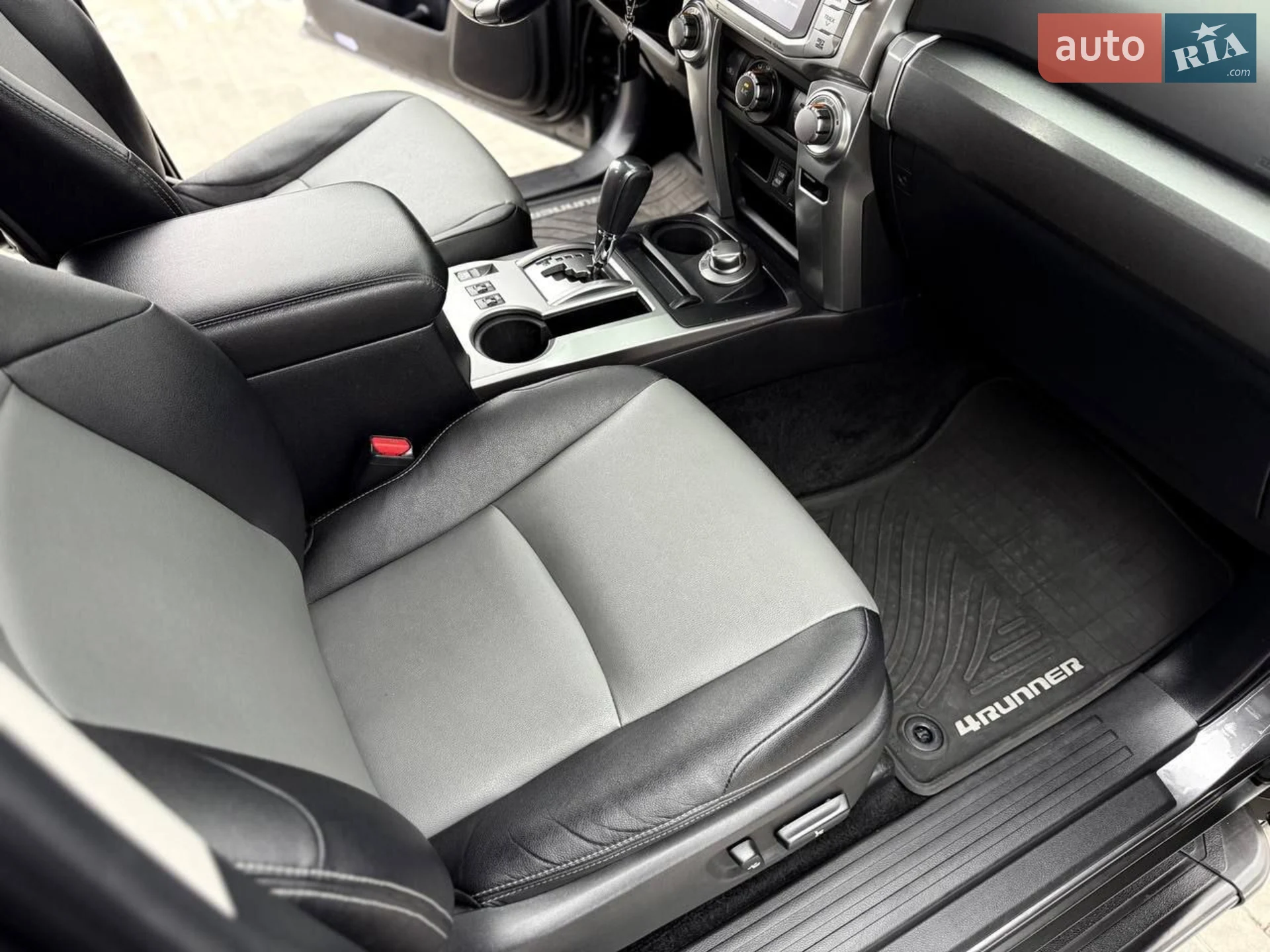 2016 Toyota 4Runner - мініатюра 17