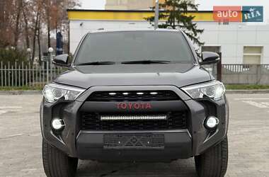 Внедорожник / Кроссовер Toyota 4Runner 2016 в Черкассах